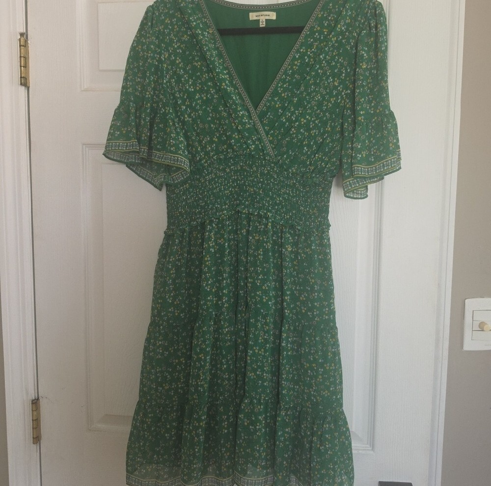 Max Studio Green Floral Midi Dress - Picture 2 of 3